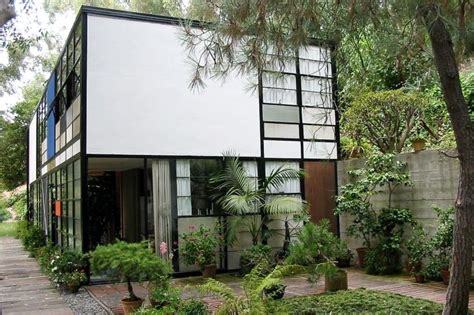 Eames House - The Modern Stylings of Case Study House 8