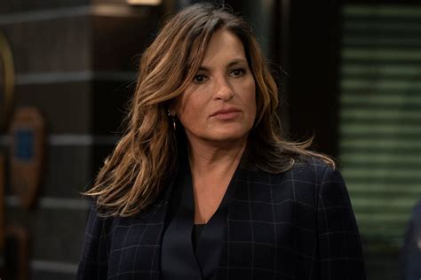 'Law & Order: SVU': Mariska Hargitay Teases Episode 6 With Famous Co-Star