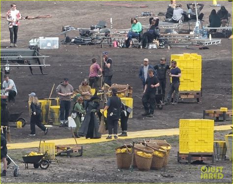 'Wicked' Set Photos Show Cynthia Erivo & Her Stunt Double Flying as ...