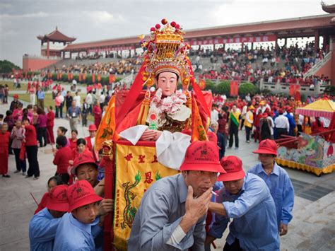 China's Leaders Harness Folk Religion For Their Aims | NCPR News