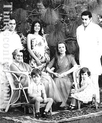 Sonia Gandhi and Rajiv Gandhi Pictures – AbhiSays.com