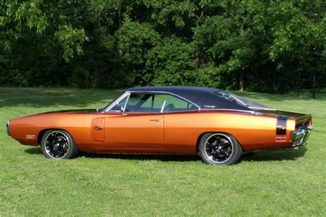 1970 DODGE CHARGER R/T CUSTOM HARDTOP - 218228