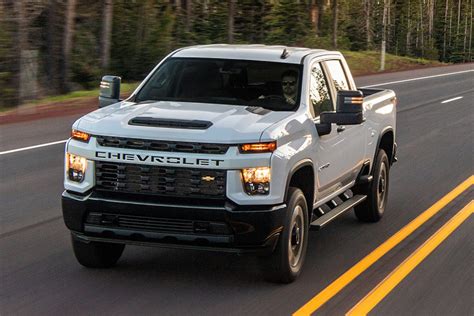 2020 Chevy Silverado 2500 review - GearOpen.com