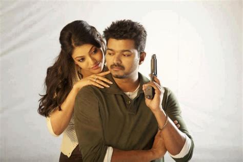 South Indian Film Reviews: Thuppakki Stills