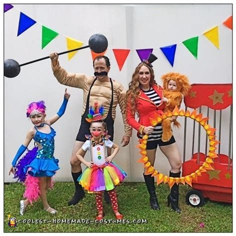 Awesome Family Costume Idea: Our Family is a Circus!