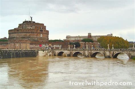 How To say thank you in Italian & other useful Italian phrases - Travel With Pedro