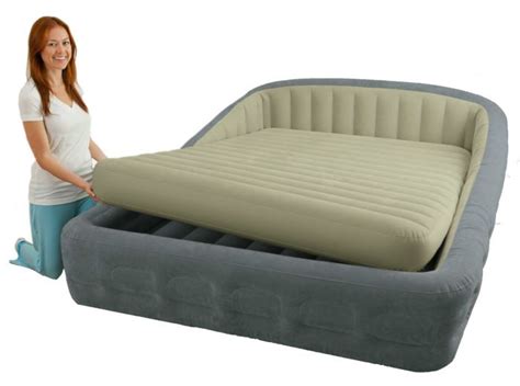 Intex Queen Size Comfort Frame Air Bed With Hand-Held AC Pump 95" x 76" - Air Beds and Pillows