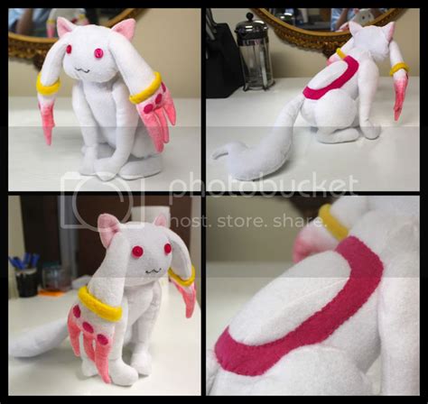 Custom Plush: Kyubey (Puella Magi Madoka Magica)