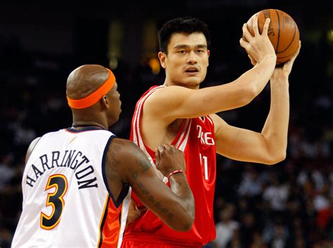 5 alternative NBA timelines for Yao Ming - Page 2