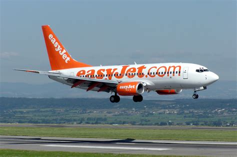 EasyJet pilots strike in Amsterdam, but most flights unaffected - DutchNews.nl