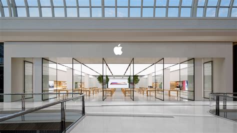 Australia’s second modernized Apple store opening in Robina on ...