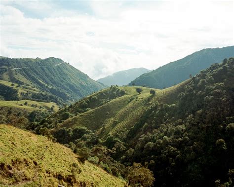 Colombia tiene muchas montañas | Natural landmarks, Colombia, Nature