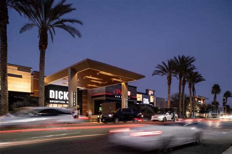 The Shops at Palm Desert