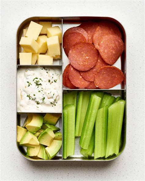 10 Easy Keto Lunch Box Ideas | Healthy snacks, Keto meal plan, Keto lunch ideas