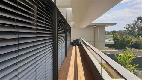 Blackout External Outdoor Aluminum Venetian Blinds With Side Track - Buy Outdoor Venetian Blinds ...