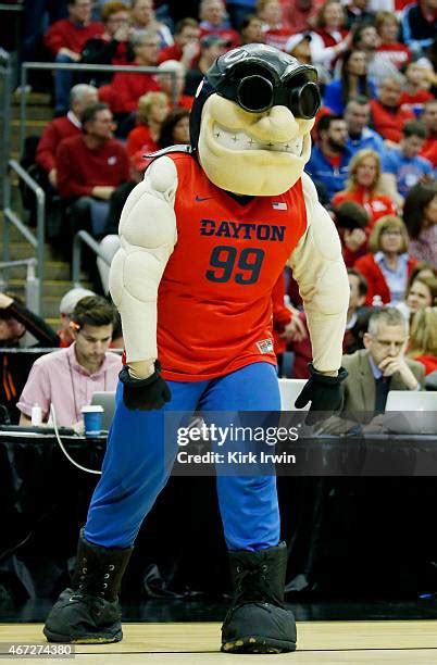 Dayton Flyers Mascot Photos and Premium High Res Pictures - Getty Images