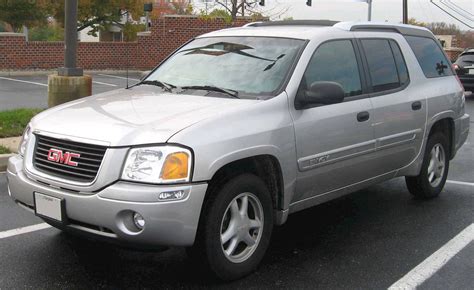 2005 GMC Envoy XUV SLE - 4dr SUV 4.2L 4x4 auto