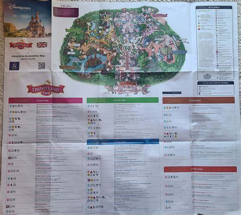 2021 Disneyland Paris 2 park guide maps