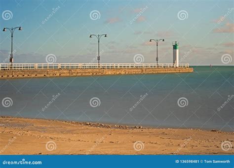 Pier at Lakeview Park in Oshawa, Ontario, Canada Stock Image - Image of winter, water: 136598481