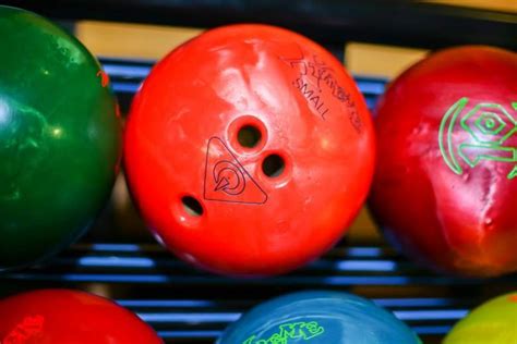 Asymmetrical Bowling Balls- What You Need to Know - Maximum Target