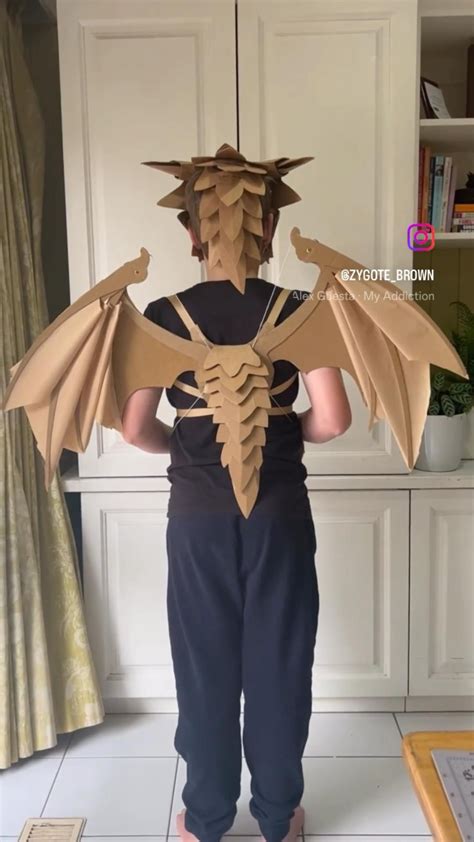 Diy cardboard dragon wings costume – Artofit