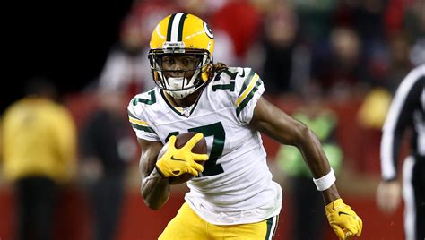 Packers WR Davante Adams Claps Back at 'Dramatic' Critics