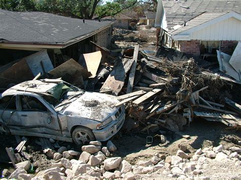 File:Dennis Hwang, Charles Nelson tour hurricane damage, 10.18.05 45.jpg - Wikimedia Commons