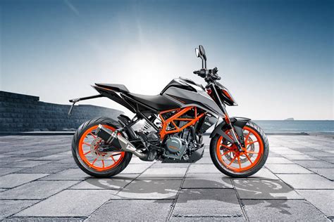 KTM 390 Duke BS6 Price, Images, Mileage, Specs & Features