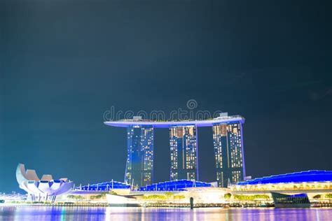 Night View of Marina Bay Sands Resort Hotel Stock Photo - Image of skyscraper, marina: 104005340