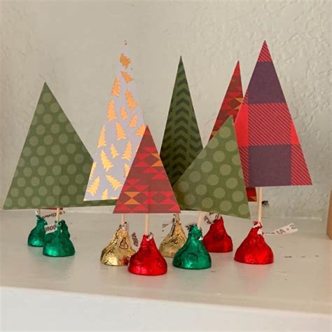 Hershey Kiss-mas Trees | ThriftyFun