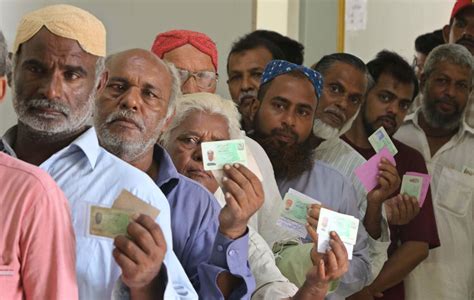 In pictures: Undeterred by violence, Pakistanis make their votes count