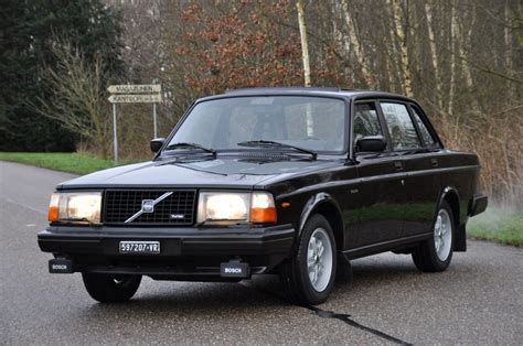 Verkocht: Volvo 240 Turbo - OpenRoad