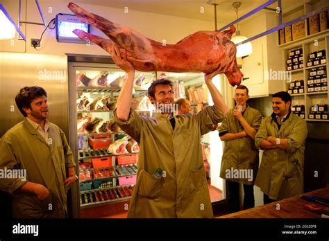 The ginger pig butchers hi-res stock photography and images - Alamy