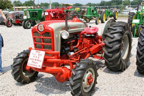 View From The Porch: 1962 Ford 801 Powermaster 4x4 tractor