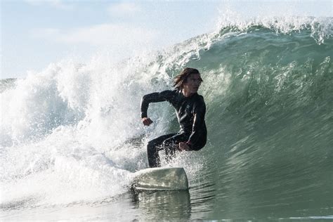 Long Beach State Surf Club is making waves by spreading the love of surfing - Daily Forty-Niner