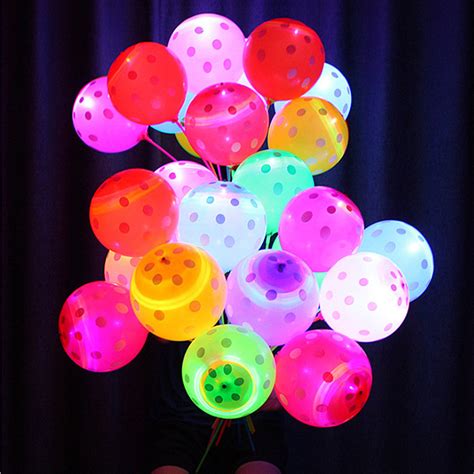LED Light up Balloon Glow in The Dark Party Supplies - China LED Flash Ball and LED Light up ...