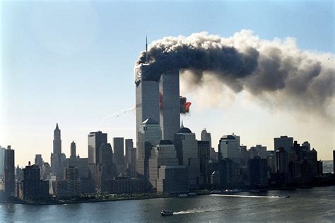 A 20 años: las 100 fotos más impactantes del atentado contra las Torres ...