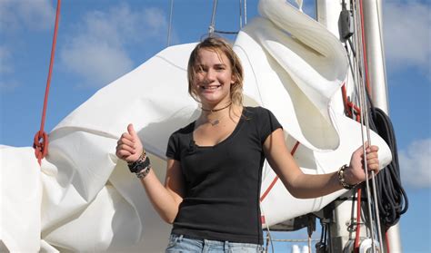 Laura Dekker, 16, becomes youngest ever to sail around the world solo | The World from PRX