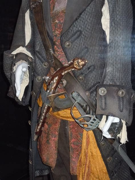 Captain Barbossa costume from Pirates of the Caribbean... | Hollywood ...