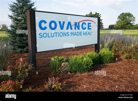 Covance logo sign banner hi-res stock photography and images - Alamy