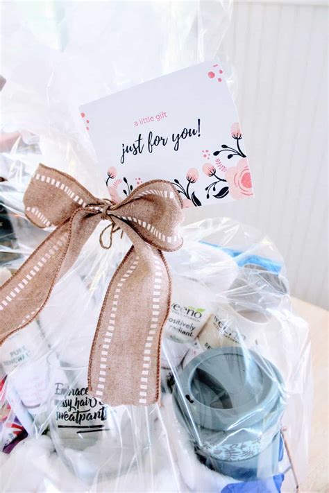 How to Make a New Mom “Treat Yourself” Gift Basket | The Mom Friend