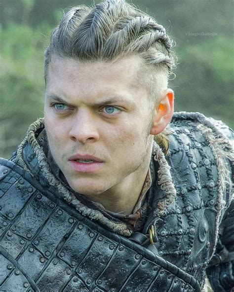 Ivar the Boneless. | Viking braids, Vikings actors, Viking hair