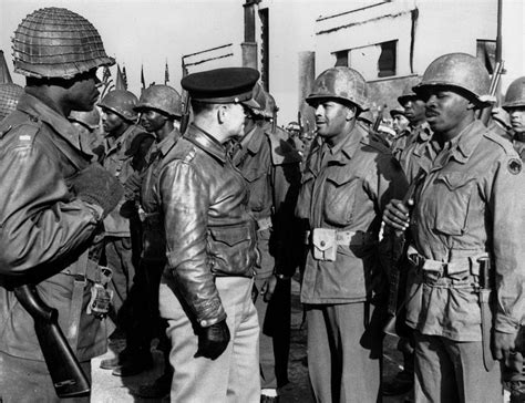 [Photo] Lt General Lucian Truscott, commanding general of the US Fifth Army in Italy, inspects ...