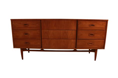 Mid Century Modern Walnut 9 Drawer Dresser by Dixie - Mary Kay's Furniture