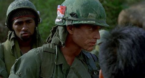 Platoon movie review & film summary (1986) | Roger Ebert