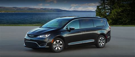 2020 Chrysler Pacifica Hybrid | Chrysler Canada