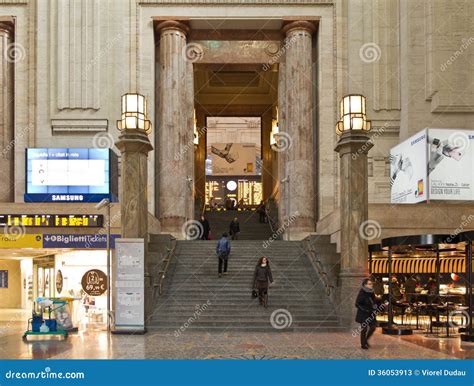 Milano Centrale Railway Station Interior Editorial Stock Photo - Image ...