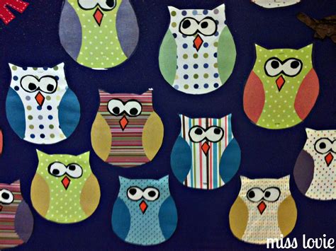 Miss Lovie: Owl Bulletin Board and Scallop Bunting Tutorial