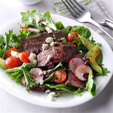 Balsamic Steak Salad Recipe: How to Make It