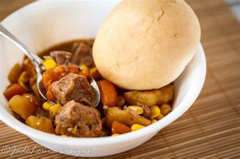 Canned Beef Stew Recipe with a pressure cooker